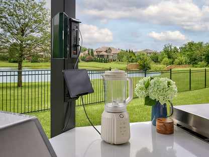 Edgemont Cove | Curved Outdoor Kitchen with Built-In Grill, Griddle & Pizza Oven